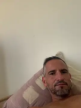 mika13113 – Naživo XXX chat