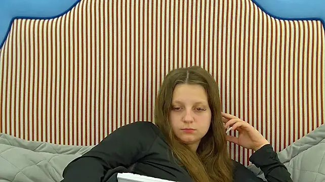 MaryMarmont 라이브 XXX 채팅