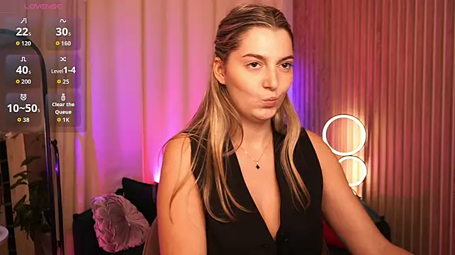 LucreciaStorm Chat XXX in diretta
