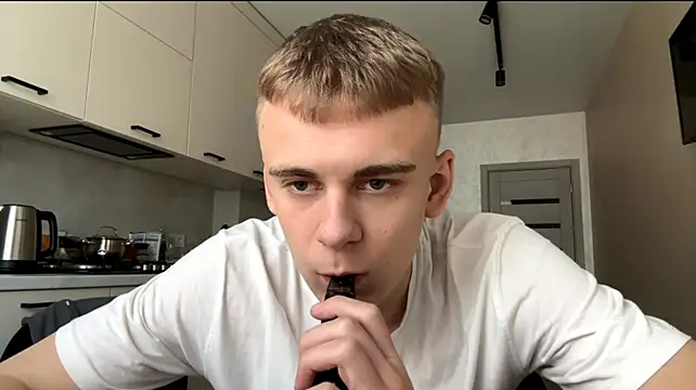 XXX chat uživo modela SoloFury