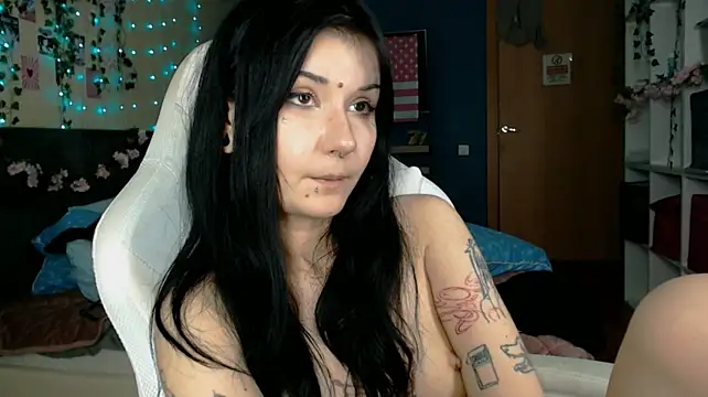Jade_Blaze Adlı Modelin Canlı XXX Sohbeti