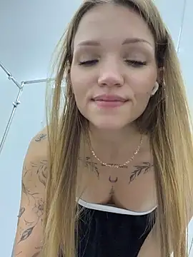 StreetSquirt's Live XXX Chat