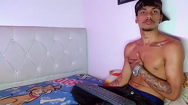 Angel_foxc13 Adlı Modelin Canlı XXX Sohbeti