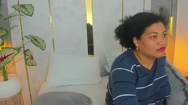 Sembang XXX Secara Langsung laurel_swan