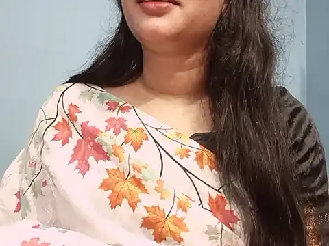 Adhiti_1's Live XXX Chat