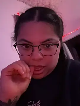 drizzypeach602's Webcam Show