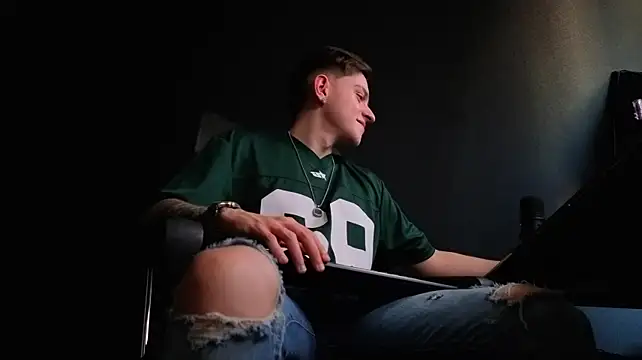 Czat XXX na żywo – FelixStarkk