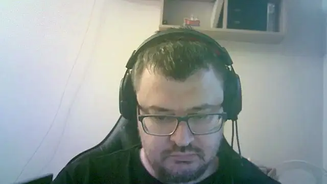 Chat +18 de SirAbuser ao vivo