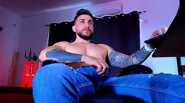 MightyAaron66 Chat XXX in diretta