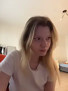 MaryHiggins Live XXX-Chat