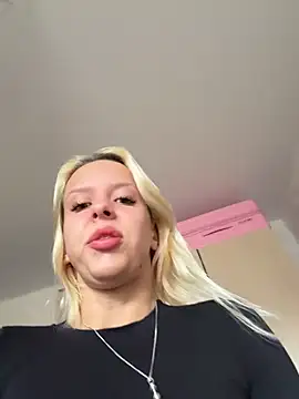 LikaCat live XXX chat