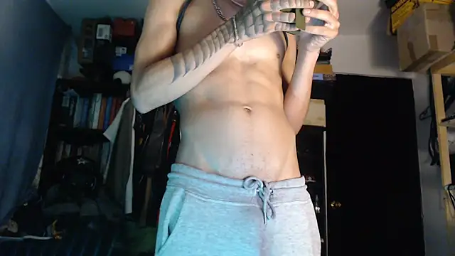 alexmendoza24 XXX чат на живо