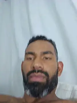 Chat +18 de hole_davidd ao vivo