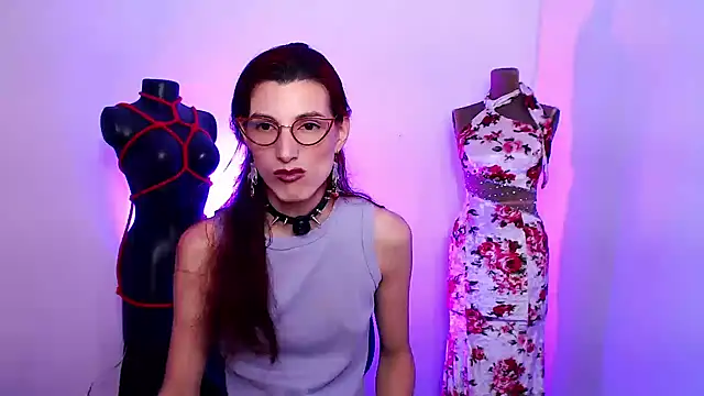 Show de Moira-Hot na webcam