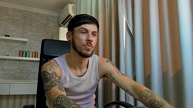 JonahShaw live XXX chat