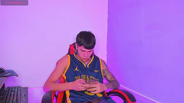 WhyNotDestroy XXX чат на живо