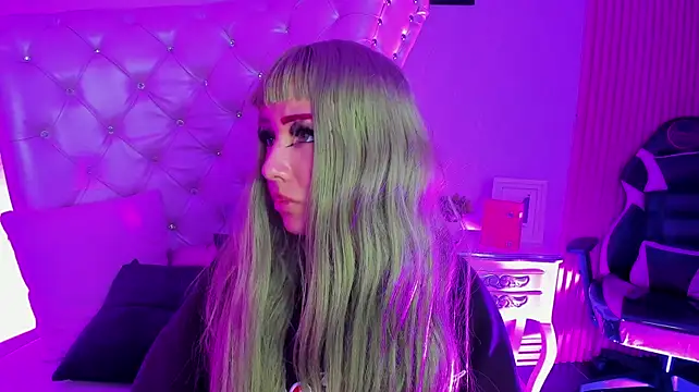 Pola_Pnk Chat XXX in diretta