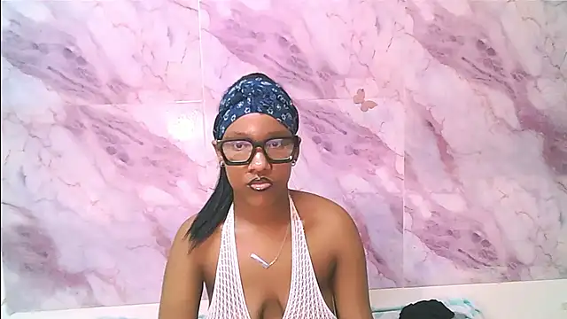 EroticSexyPrada's Live XXX Chat