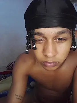 YourCaramelBoy Webcam show