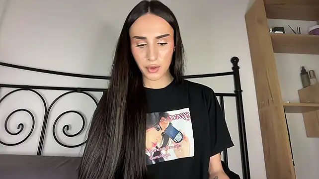 Kim_Oberlin_ Adlı Modelin Canlı XXX Sohbeti