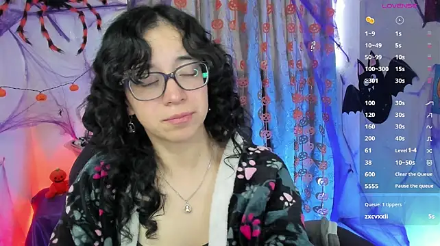 Chatroom XXX en direct de indra_cam
