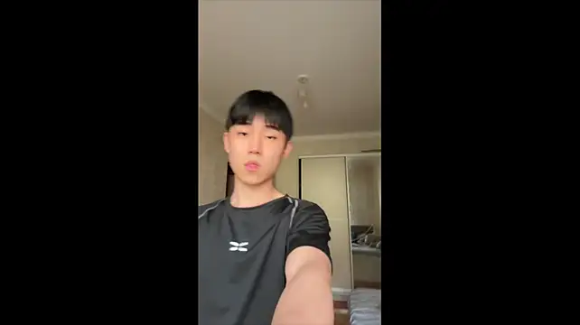 Brian_Stars Live XXX-Chat