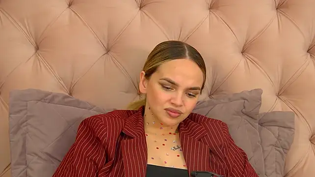 AnitaVenture XXX чат на живо