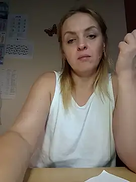 Chatroom XXX en direct de Ami_Foxy