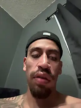 Show Webcam de SstraightattedlilDCumz