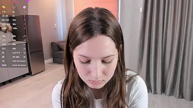 Chat +18 de LorileeTruden ao vivo