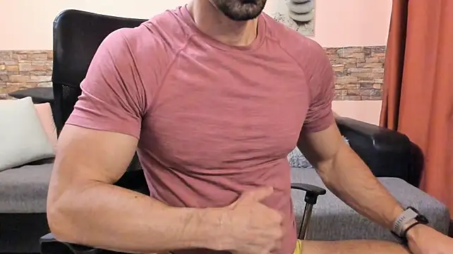 HotHunkTrainer: απευθείας συνομιλία ΧΧΧ
