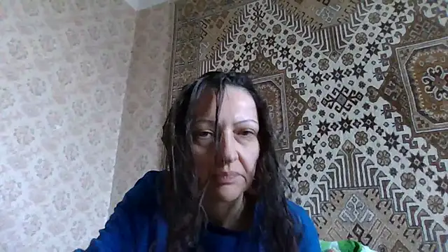 Živý XXX chat FayInessaKiss