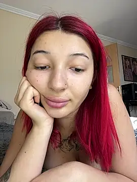 Nyvera's Live XXX Chat