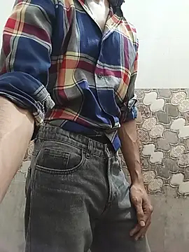 itsmemadhu2019 Webcam-Show