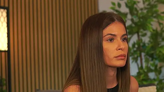 Avril_Cyrus Adlı Modelin Canlı XXX Sohbeti