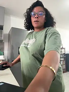 MIAMI9's Live XXX Chat