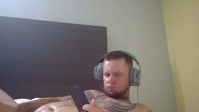 tattedpipeliner live XXX chat