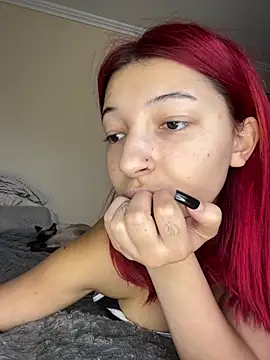 Nyvera Chat XXX live
