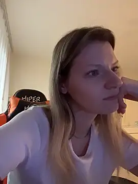 MaryHiggins Chat XXX in diretta