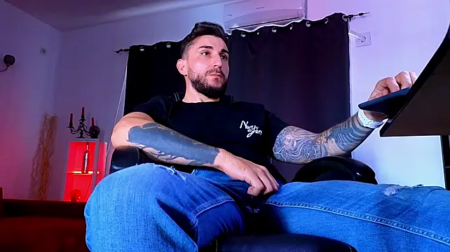 دردشة MightyAaron66 الجنسية المباشرة