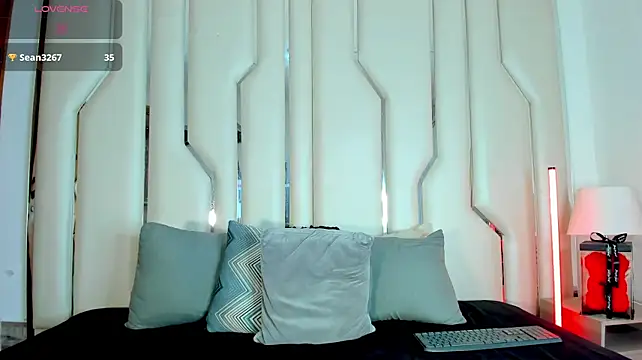 XXX chat uživo modela MatthewDavis_