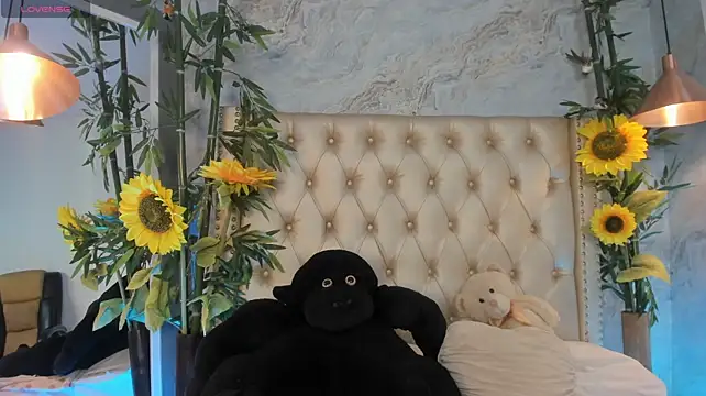 LittleeJaz's Live XXX Chat