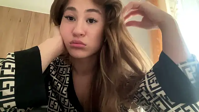 צ'אט XXX בשידור חי של TonjaBortner