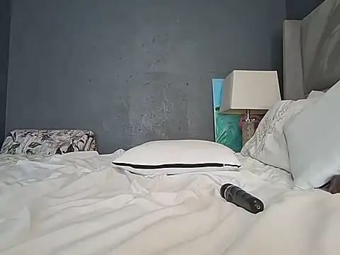 NaughtyCouga's Live XXX Chat