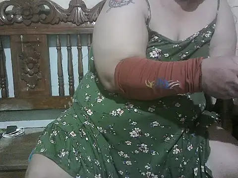 bigmommaxxx81's Live XXX Chat