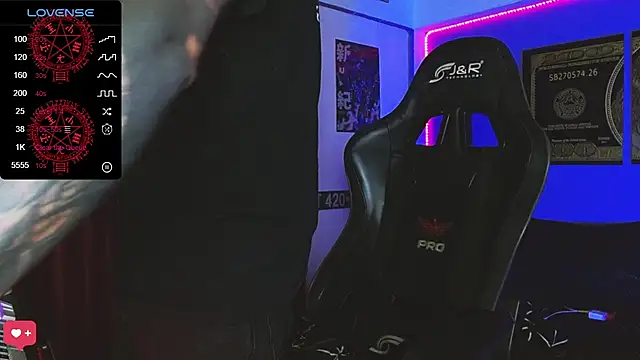 jhonny__ackerman élő XXX-chatje