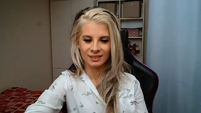 XXX chat uživo modela KristineGlow