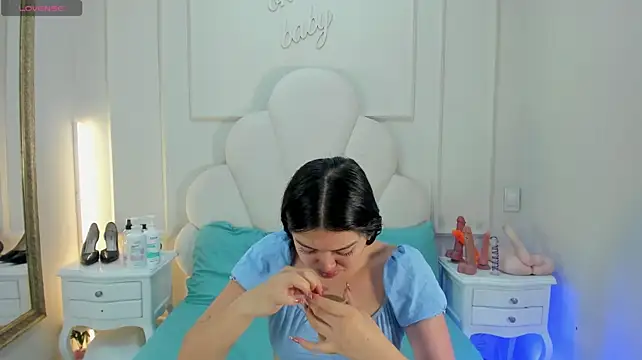 Nahomyrain Live XXX-Chat