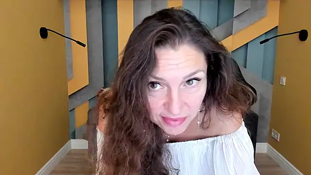 Chat XXX en directo de EllaLong