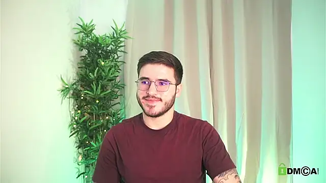Tony_Wylie Adlı Modelin Canlı XXX Sohbeti